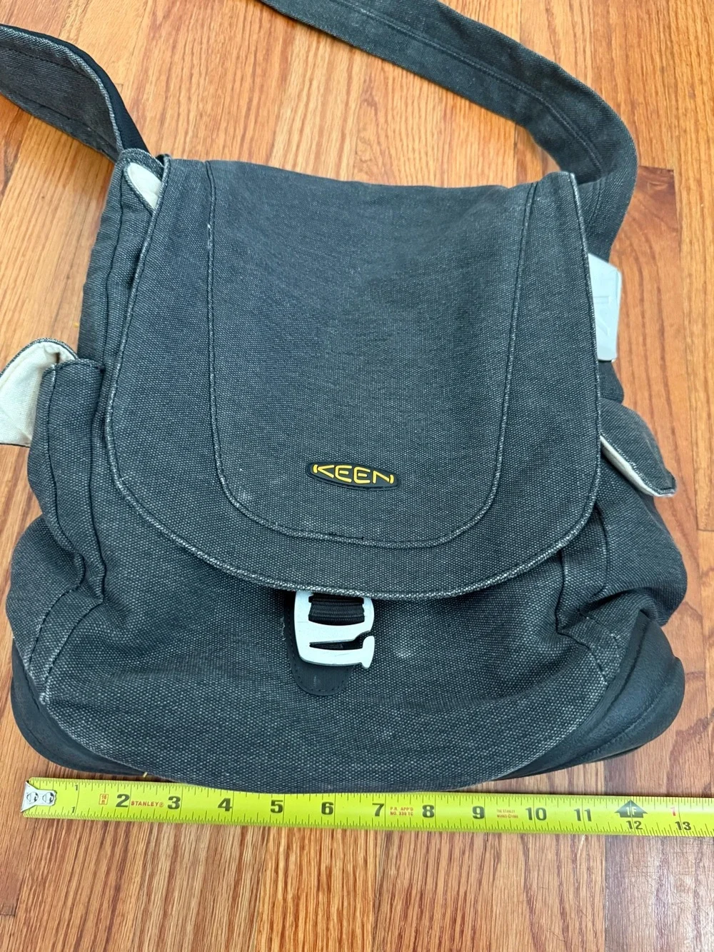 KEEN Hybrid Transport Messenger Crossbody Bag Adjustable Strap